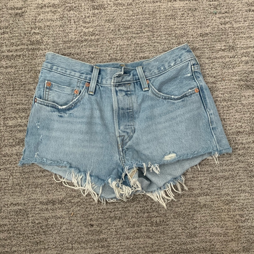Levi’s Shorts - Size 26